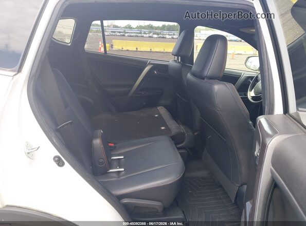 JTMJFREV5JJ719378 2018 TOYOTA RAV4 White Widok naklejki z numerem VIN