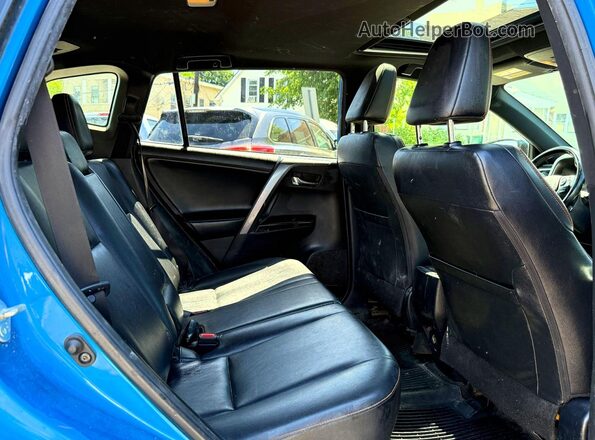 JTMJFREV6HJ715818 2017 TOYOTA RAV4 Blue 