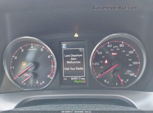 JTMJFREV6JJ199000 2018 TOYOTA RAV4 White Հետևի նստատեղերի տեսք