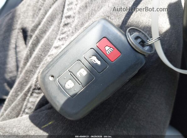 JTMJFREV6JJ199000 2018 TOYOTA RAV4 White Առջևի վահանակի տեսք