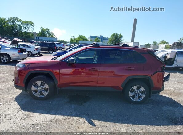 JTMLWRFV0ND565593 2022 TOYOTA RAV4 HYBRID Красный Вид задней части салона