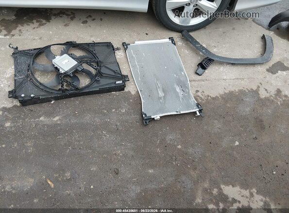 JTMLWRFVXSD336754 2025 TOYOTA RAV4 HYBRID White Vista del cuadro de instrumentos
