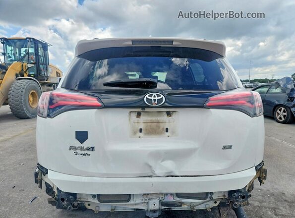 JTMNFREV4JJ164814 2018 TOYOTA RAV4 White Widok z tyłu