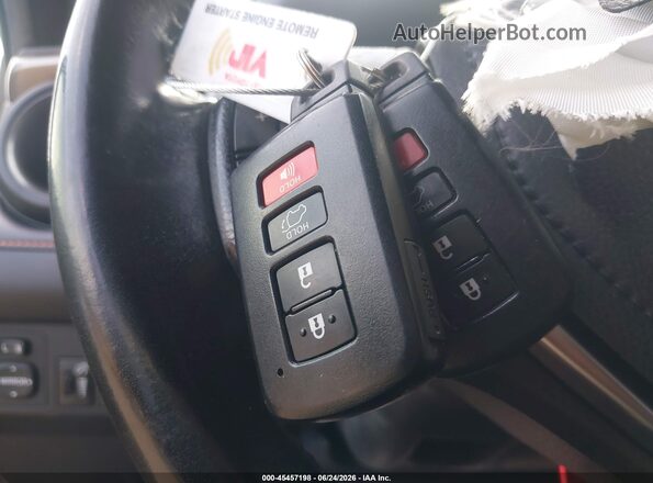 JTMNFREV9JJ186064 2018 TOYOTA RAV4 Black Widok deski rozdzielczej