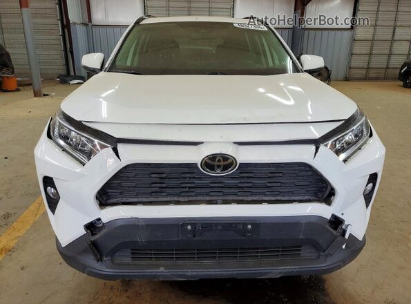 JTMP1RFV2KJ002977 2019 TOYOTA RAV4 Белый Вид спереди