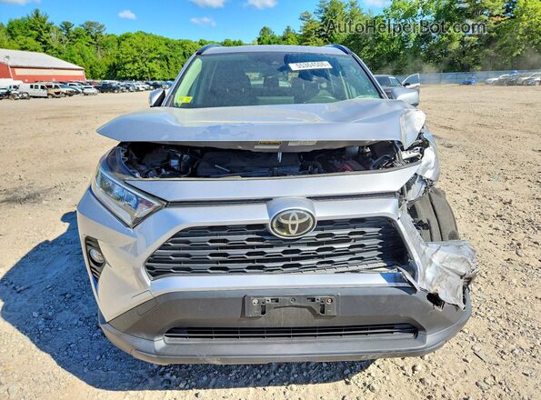 JTMP1RFV4KD512052 2019 TOYOTA RAV4 Silver Widok z przodu