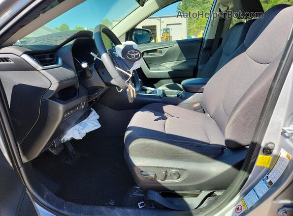 JTMP1RFV4KD512052 2019 TOYOTA RAV4 Silver Widok wnętrza z przodu