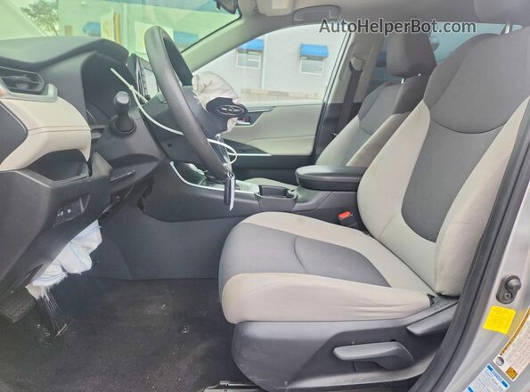 JTMP1RFV9KD523774 2019 TOYOTA RAV4 Silver 
