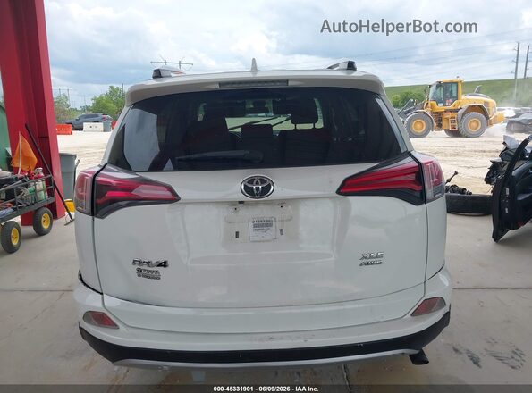 JTMRFREV0HJ113628 2017 TOYOTA RAV4 White 
