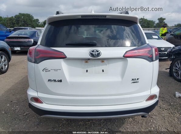 JTMRFREV0JJ746247 2018 TOYOTA RAV4 White 