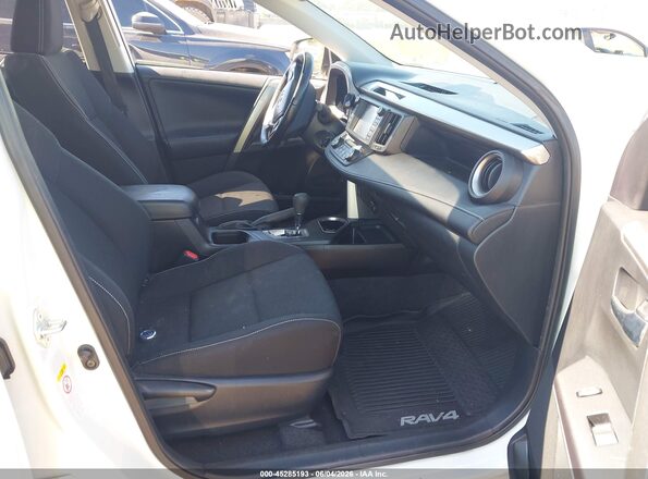 JTMRFREV1HJ108129 2017 TOYOTA RAV4 White წინა სალონის ხედი