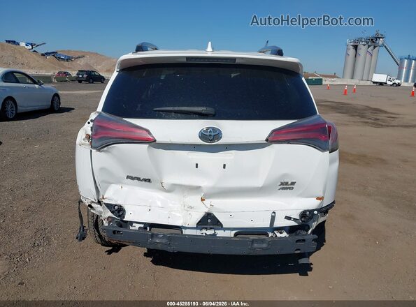 JTMRFREV1HJ108129 2017 TOYOTA RAV4 White 