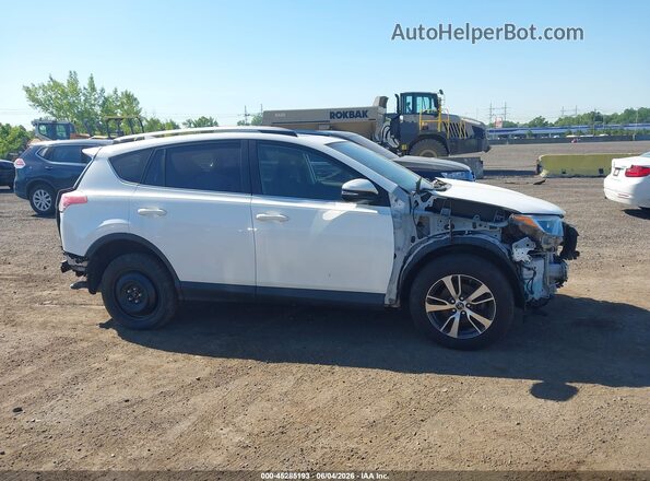 JTMRFREV1HJ108129 2017 TOYOTA RAV4 White უკანა სალონის ხედი