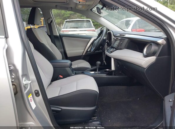 JTMRFREV1JJ248395 2018 TOYOTA RAV4 Silver Widok wnętrza z przodu