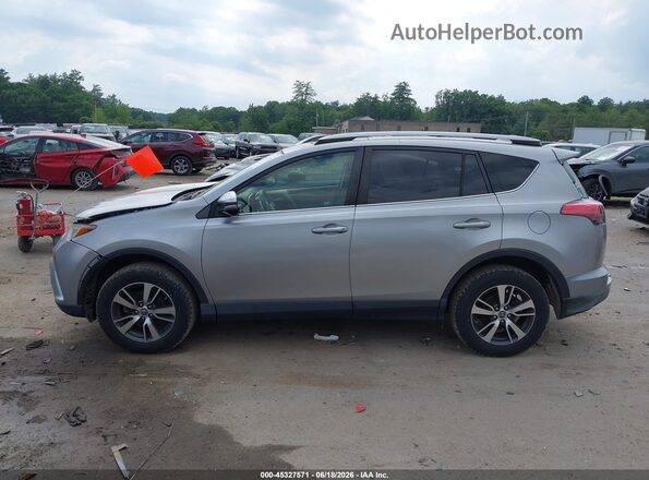 JTMRFREV1JJ248395 2018 TOYOTA RAV4 Silver Widok wnętrza 360 stopni