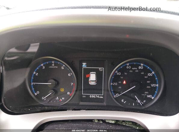 JTMRFREV2HD199667 2017 TOYOTA RAV4 White Հետևի նստատեղերի տեսք