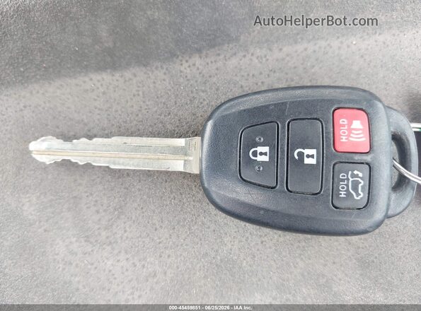 JTMRFREV4GJ094161 2016 TOYOTA RAV4 Gray Առջևի վահանակի տեսք