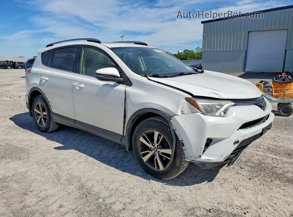 JTMRFREV5JD232098 2018 TOYOTA RAV4 White 