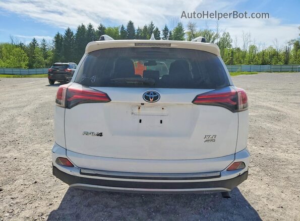 JTMRFREV5JD232098 2018 TOYOTA RAV4 White 