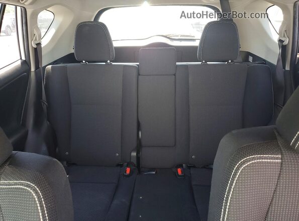 JTMRFREV5JD256997 2018 TOYOTA RAV4 White Vista de los asientos traseros