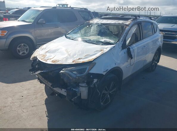 JTMRFREV7HJ121709 2017 TOYOTA RAV4 White Առջևի ձախ երեք քառորդ տեսարան