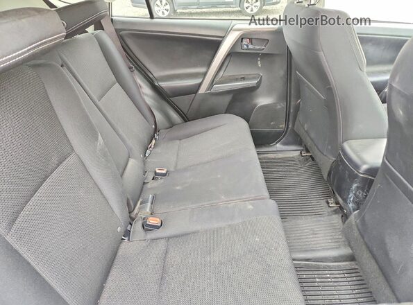 JTMRFREV7JJ199588 2018 TOYOTA RAV4 Silver Սալոնի հետևի տեսք