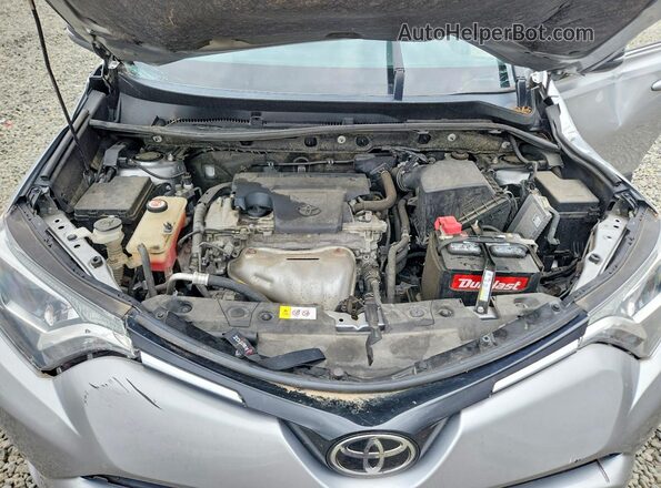 JTMRFREV7JJ199588 2018 TOYOTA RAV4 Silver Շարժիչի բաժամունքի տեսք