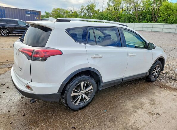 JTMRFREV8GJ078397 2016 TOYOTA RAV4 White 