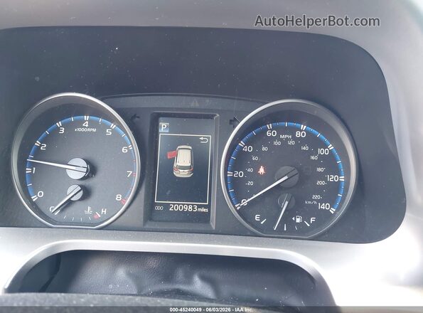 JTMRFREV8HD203429 2017 TOYOTA RAV4 Gray Vista de los asientos traseros