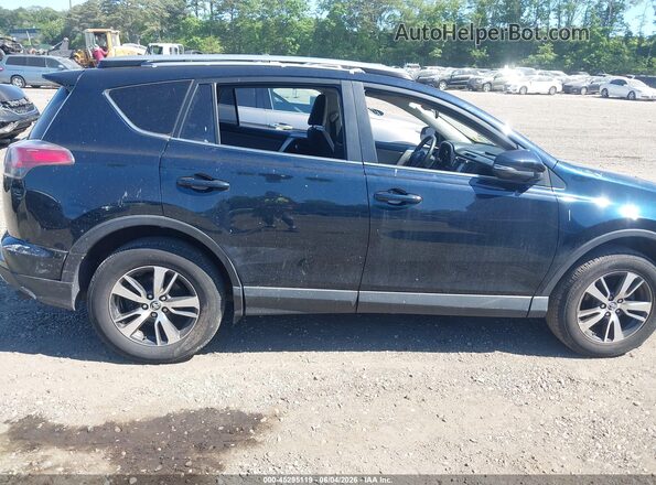 JTMRFREV8HD204984 2017 TOYOTA RAV4 Blue Вид задньої частини салону
