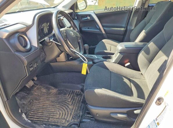 JTMRFREV9HD202287 2017 TOYOTA RAV4 White წინა სალონის ხედი