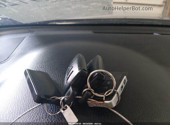 JTMRFREV9JD257828 2018 TOYOTA RAV4 Silver წინა პანელის ხედი