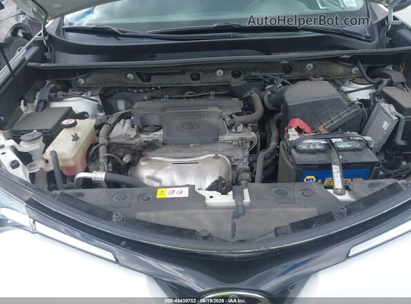 JTMRFREV9JJ720553 2018 TOYOTA RAV4 White Widok z tyłu