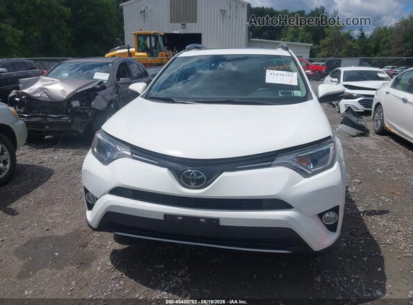 JTMRFREV9JJ720553 2018 TOYOTA RAV4 White Widok zestawu wskaźników