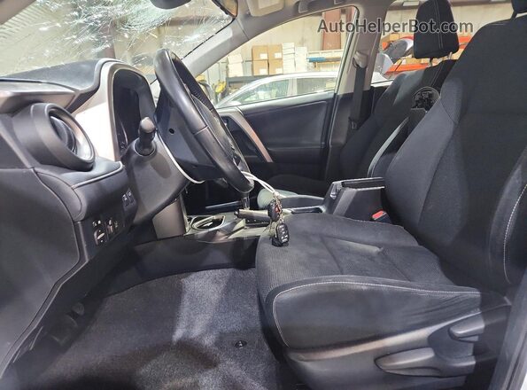 JTMRFREVXHD208986 2017 TOYOTA RAV4 White 