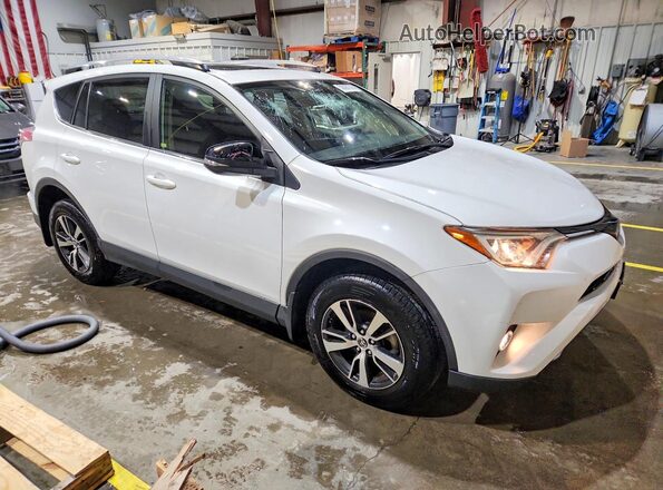 JTMRFREVXHD208986 2017 TOYOTA RAV4 White 