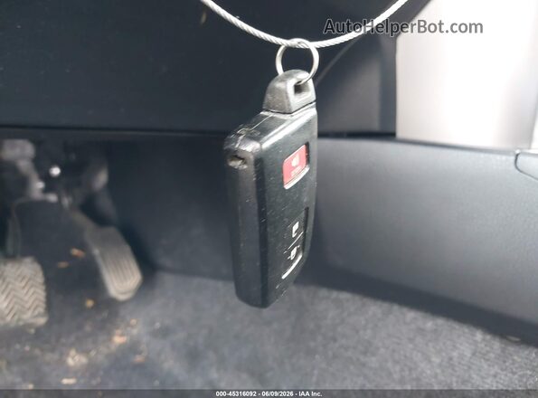 JTMRFREVXJJ227108 2018 TOYOTA RAV4 Silver Вид панелі приладів