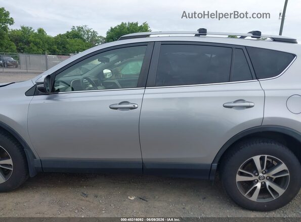 JTMRFREVXJJ227108 2018 TOYOTA RAV4 Silver 