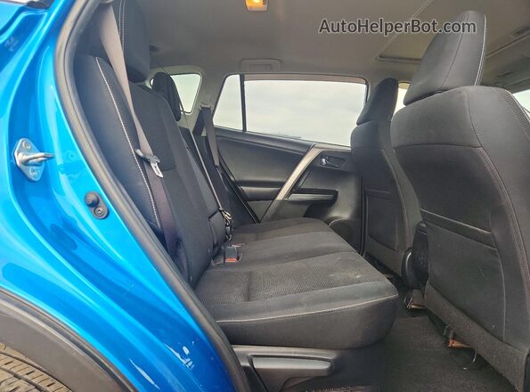 JTMRJREV0GD051904 2016 TOYOTA RAV4 Blue Widok wnętrza z tyłu