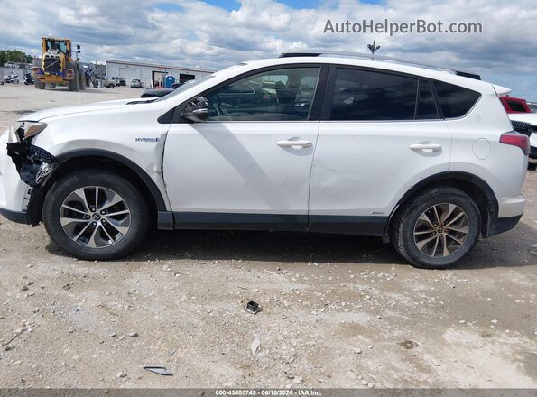 JTMRJREV2HD090902 2017 TOYOTA RAV4 HYBRID White 