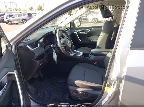 JTMRWRFV8MD135741 2021 TOYOTA RAV4 HYBRID Silver Widok wnętrza z przodu