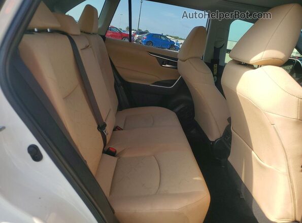 JTMW1RFV4KJ014687 2019 TOYOTA RAV4 White Widok tylnych siedzeń