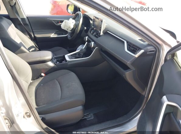 JTMW1RFV8KD511773 2019 TOYOTA RAV4 Silver წინა სალონის ხედი