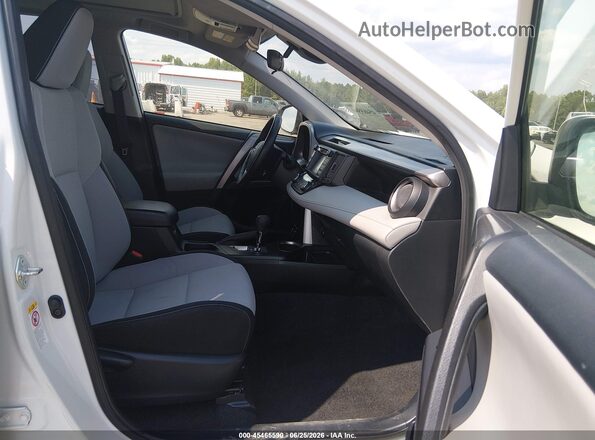 JTMWFREV0JJ165446 2018 TOYOTA RAV4 White Вид салону спереду