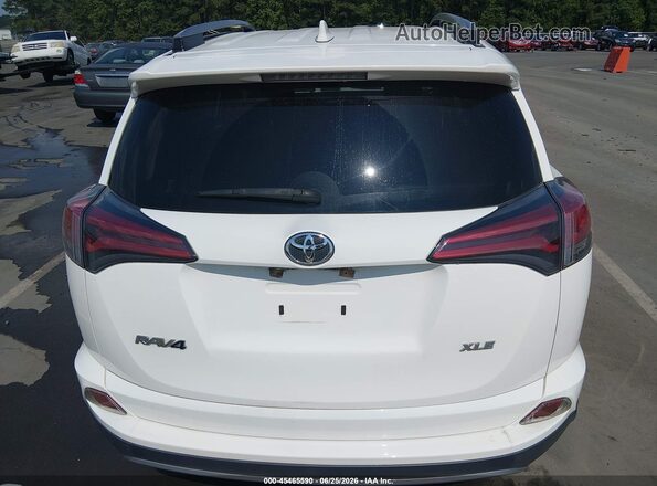 JTMWFREV0JJ165446 2018 TOYOTA RAV4 White 