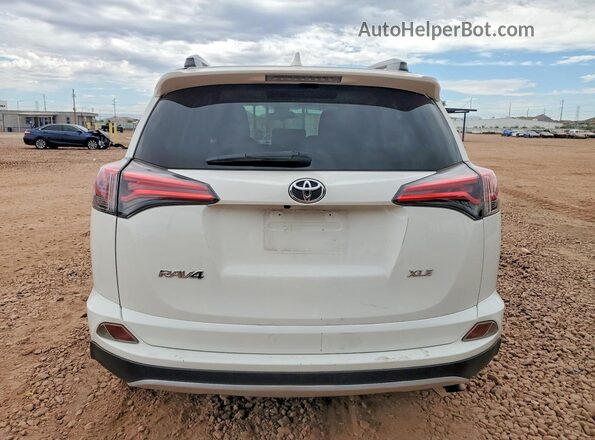JTMWFREV3JJ160743 2018 TOYOTA RAV4 White Հետևի տեսք