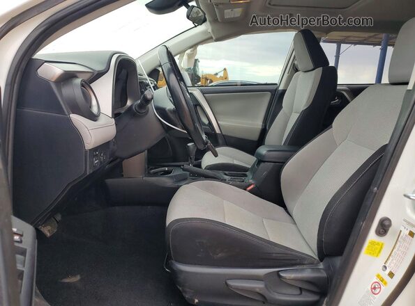 JTMWFREV3JJ160743 2018 TOYOTA RAV4 White Սալոնի դիմացի տեսք
