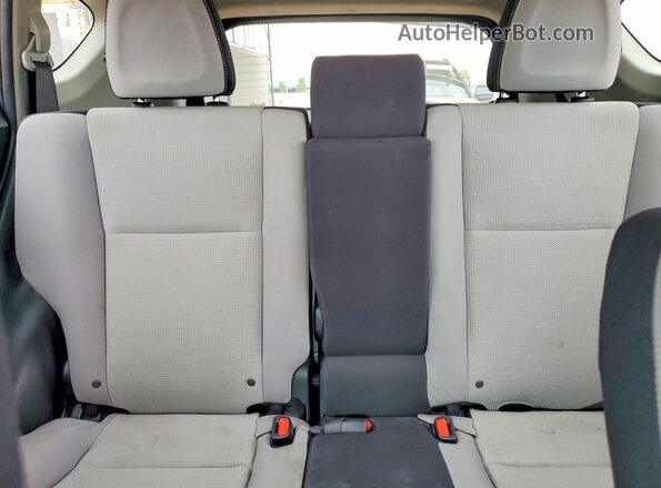 JTMWFREV3JJ160743 2018 TOYOTA RAV4 White Հետևի նստատեղերի տեսք