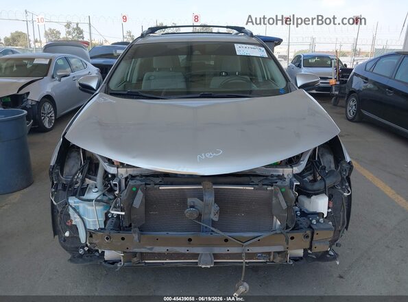 JTMWFREV4JD130584 2018 TOYOTA RAV4 Silver Vista interior trasera