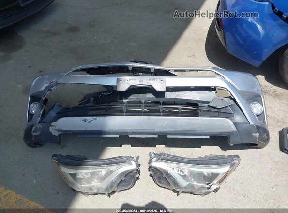JTMWFREV4JD130584 2018 TOYOTA RAV4 Silver Vista del cuadro de instrumentos